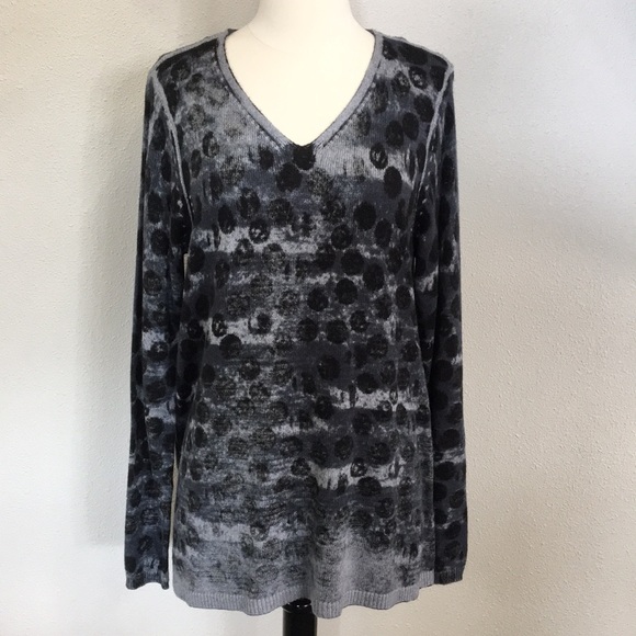 Reversible v-neck sweater